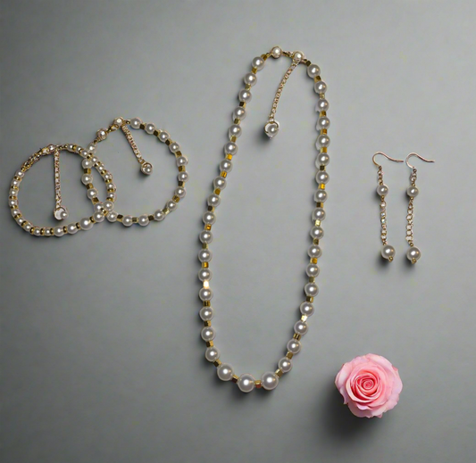 Elegant pearl necklace set.