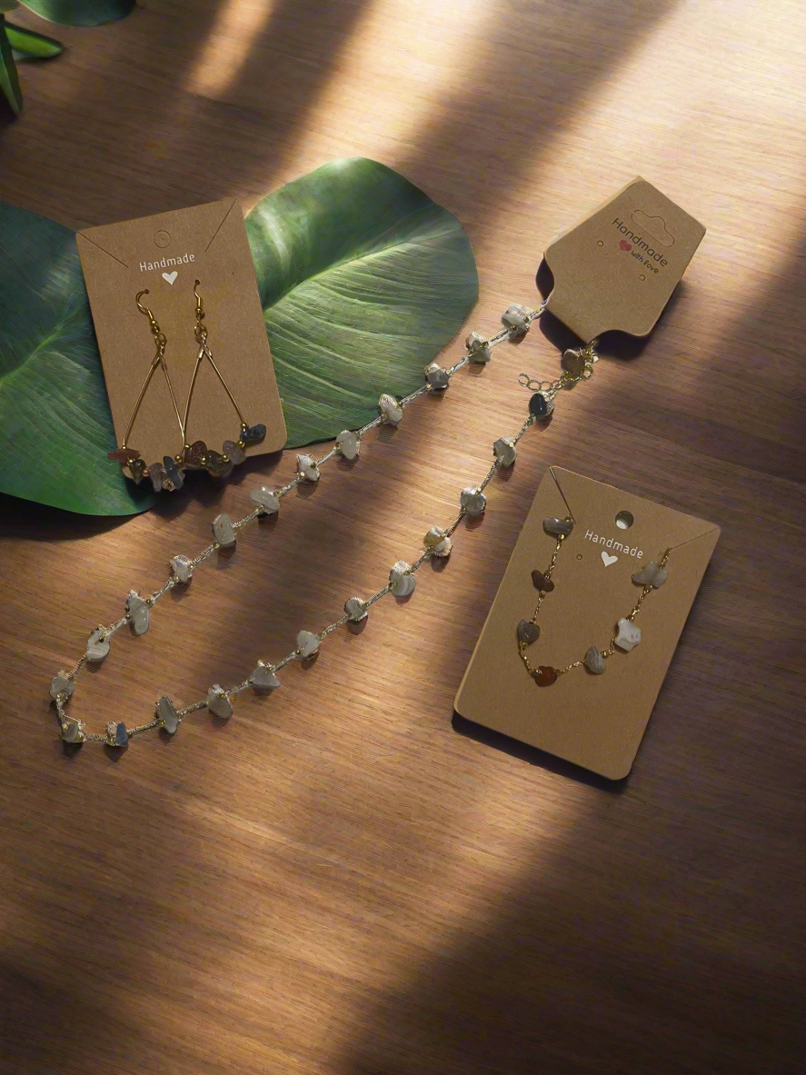Handmade gemstones jewelry set.